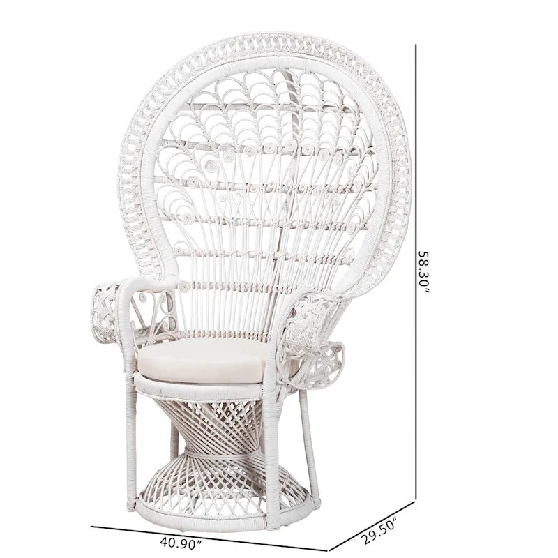 Böhmischer Peacock-Akzentstuhl aus natürlichem Rattan mit Sitzkissen – Weiß